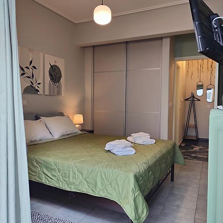 Olivia Apartment-Private Parking Халкида Экстерьер фото