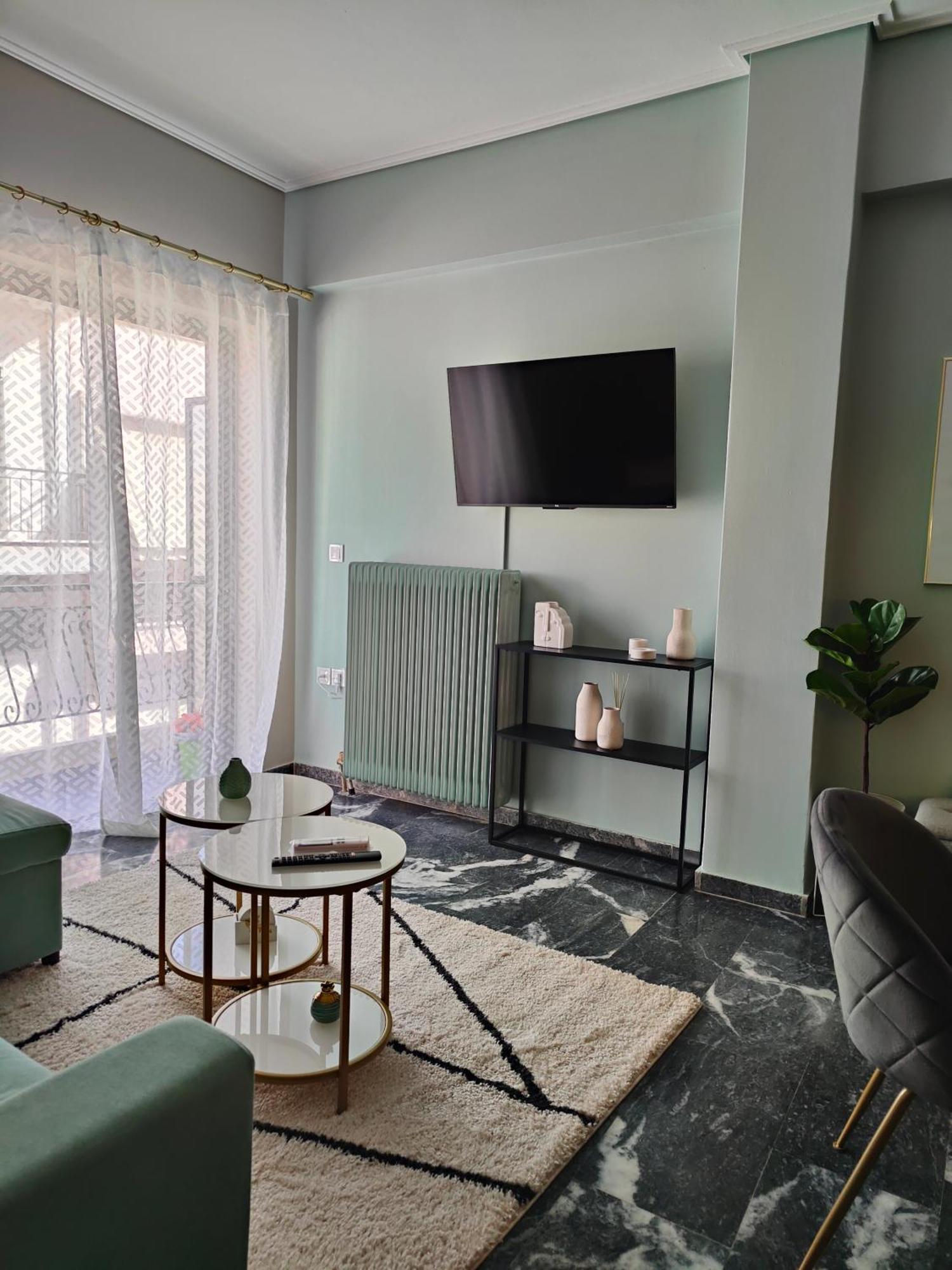 Olivia Apartment-Private Parking Халкида Экстерьер фото
